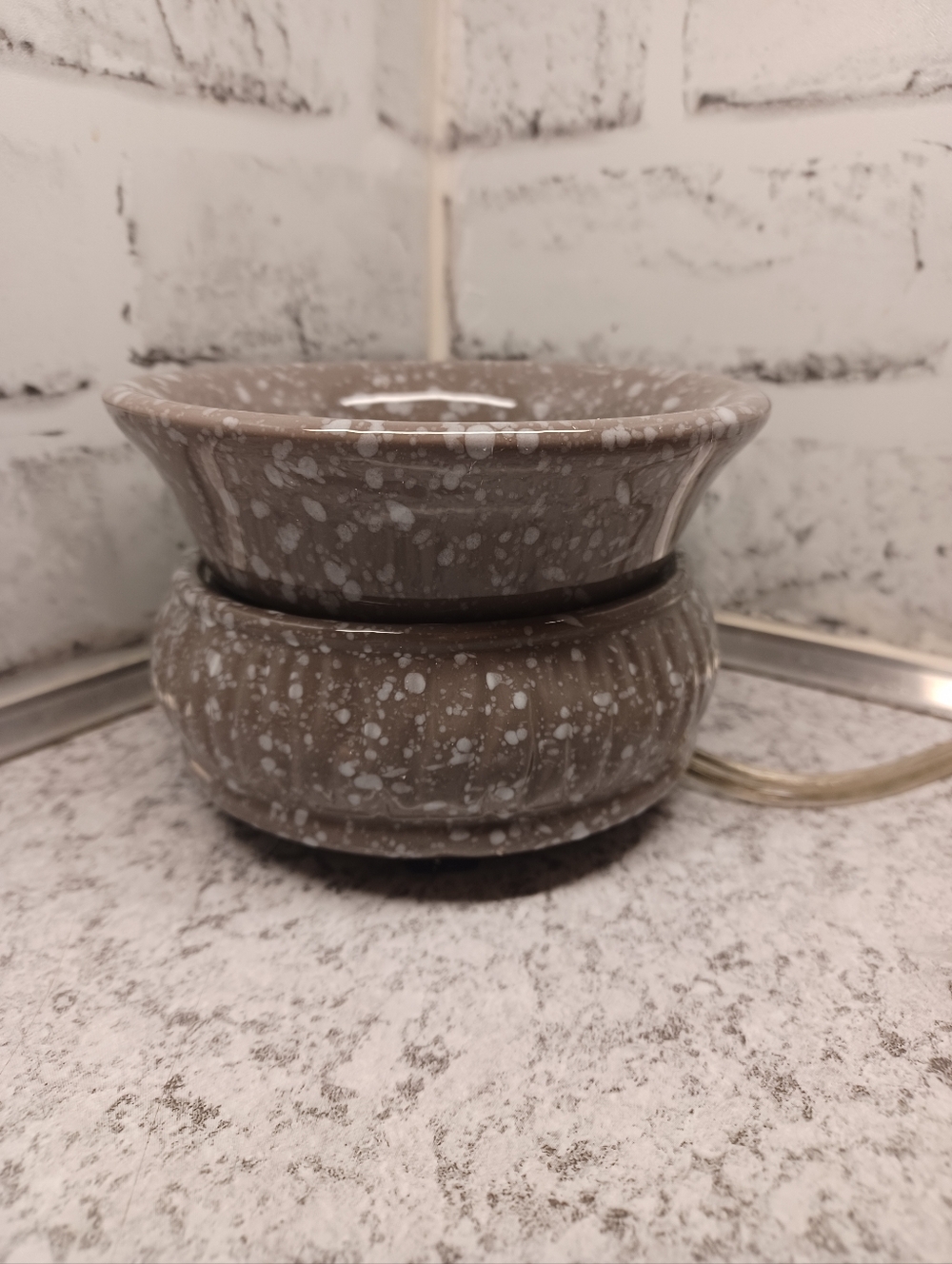 Speckled Grey Wax Warmer Simmer Pot Pink Zebra warms oil low profile